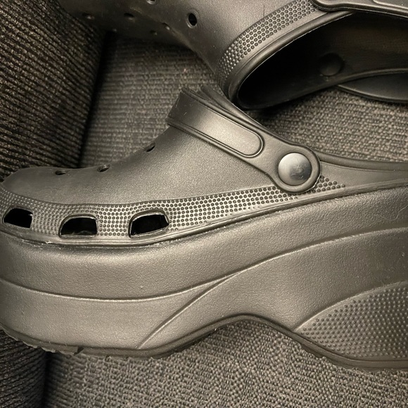 platform black clogs - Picture 7 of 8